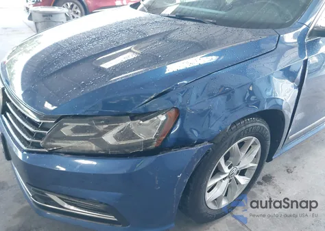 2017 Volkswagen Passat 1.8T S из США, поврежденный, VIN 1VWAT7A31HC077593